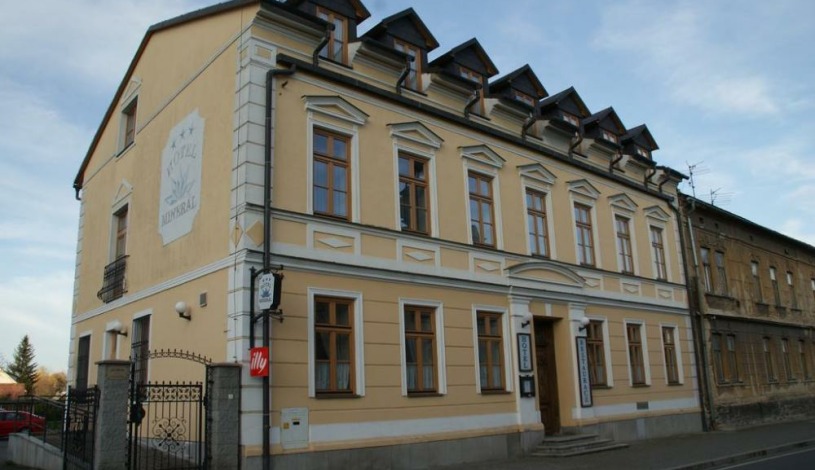 Hotel Minerál Zlaté Hory
